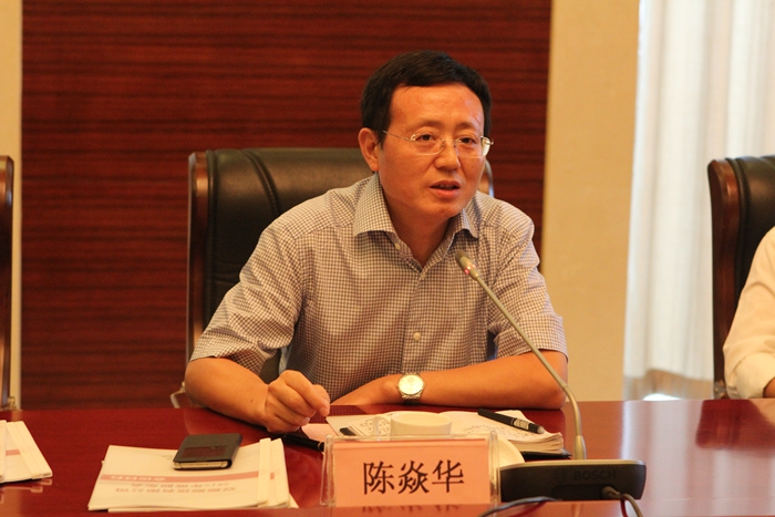 安粮老总打人_五粮春老总谢军照片