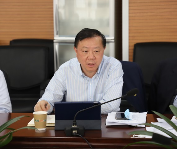 安粮老总打人_五粮春老总谢军照片
